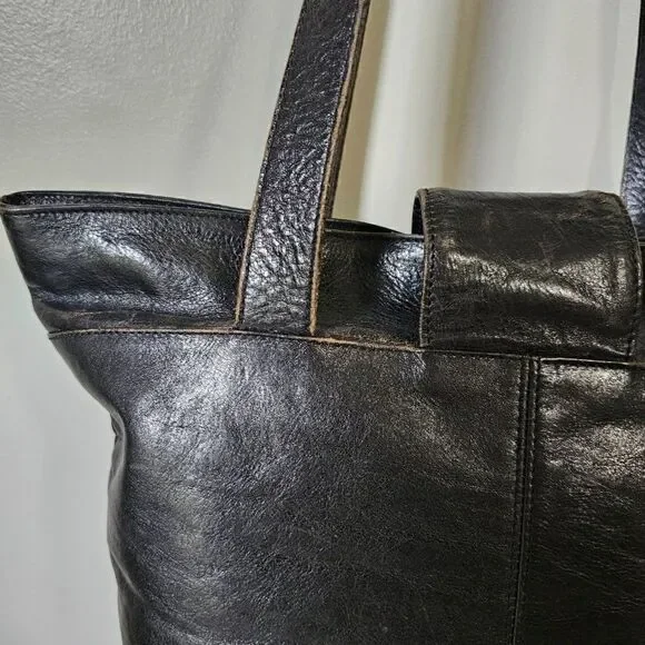 VINTAGE OROTON LARGE BLACK GENUINE COWHIDE SHOULDER BAG
